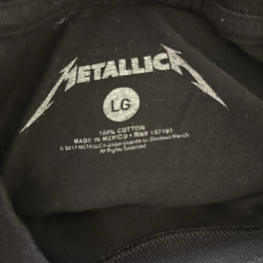 METALLICA BAND TEE - Picture 2 of 4